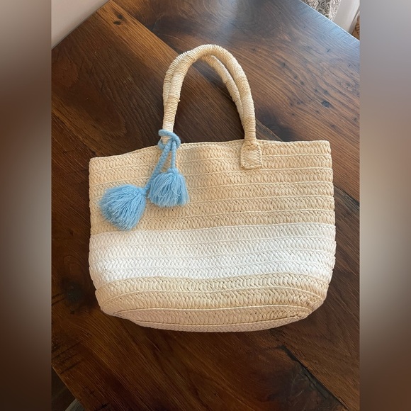 Altru Handbags - ALTRU Woven Light Brown Beach Bag Summer Purse